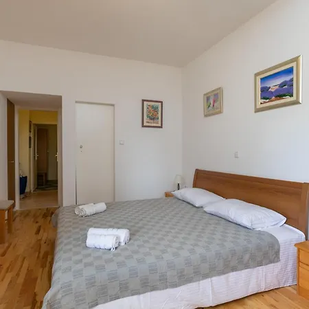 Apartment Tonka - Two Bedroom Apartment With Partial Sea View Dubrovnik Buitenkant foto