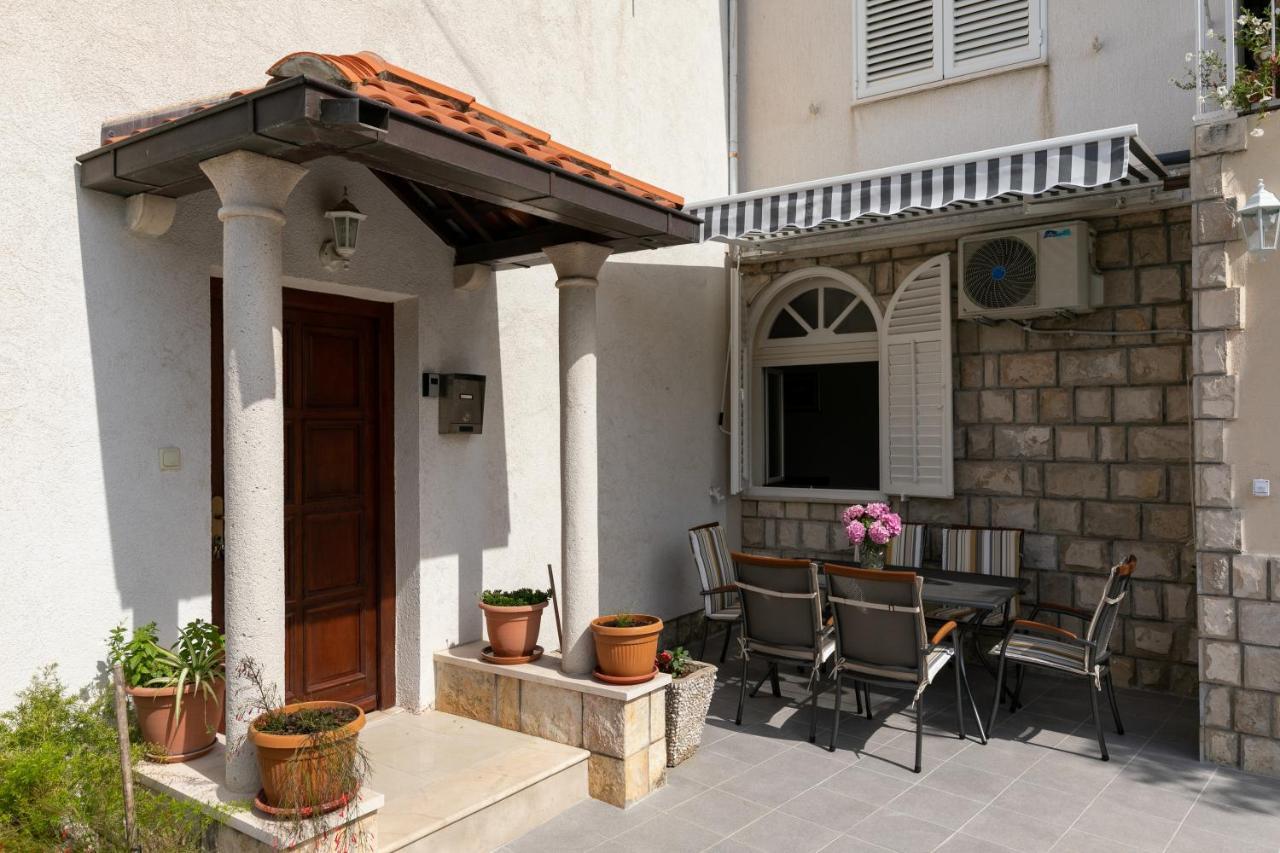 Tonka - Two Bedroom With Partial Sea View Apartman *